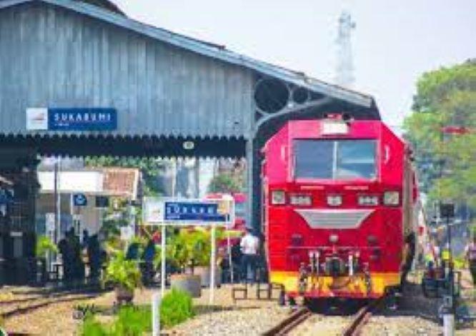  Menhub Pastikan Jalur KA Bogor-Sukabumi Mulai Layani Mudik Lebaran