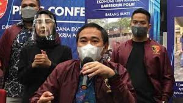  Penyidik Tindaklanjuti Berkas Perkara Indra Kenz