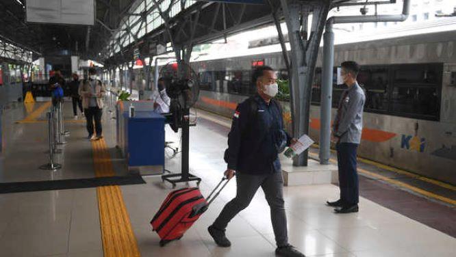  Antisipasi Demo, Penumpang Kereta Dapat Naik dari Stasiun Jatinegara 