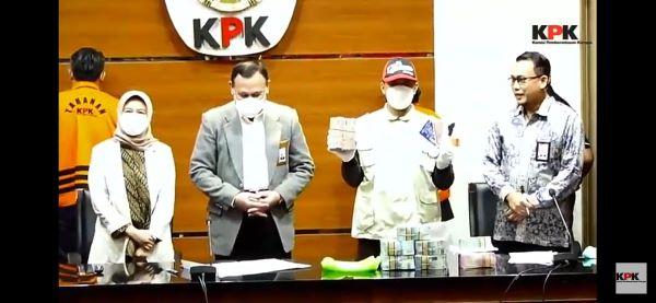  Pegawai BPK Penerima Suap Bupati Bogor, Dinonaktifkan