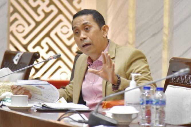  Kritik OJK terkait Pinjol 0,46 Persen, Anggota DPR: Apa Bedanya Sama Bank Keliling, Rentenir?