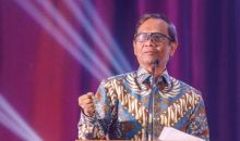 Presiden Jokowi Minta Proyek Menara BTS Dilanjutkan
