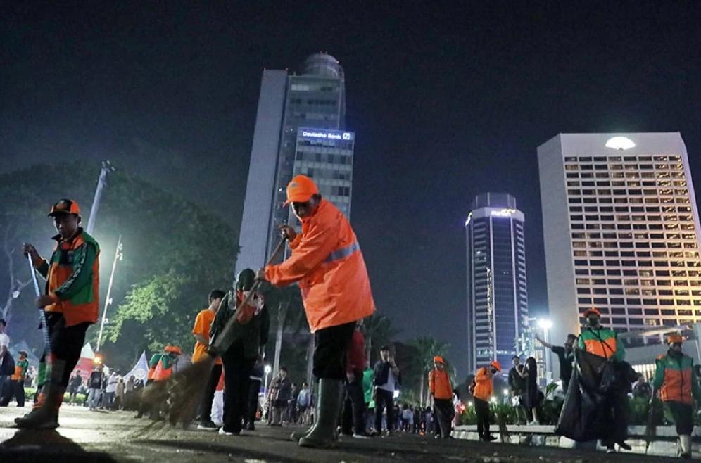  130 Ton Sampah Terkumpul Perayaan Tahun Baru