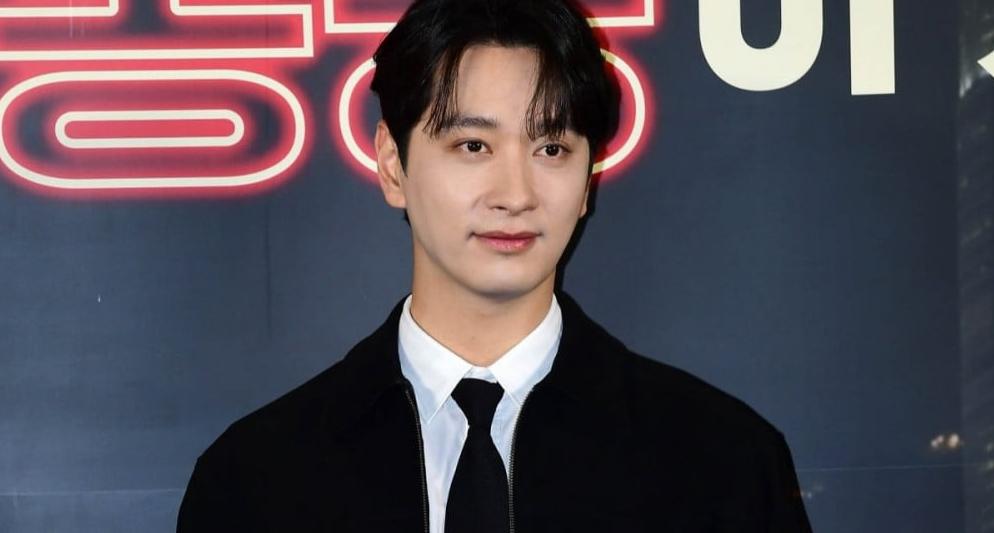  Chansung 2PM Berperan sebagai Pemilik Kafe Ganteng di Drama Jepang