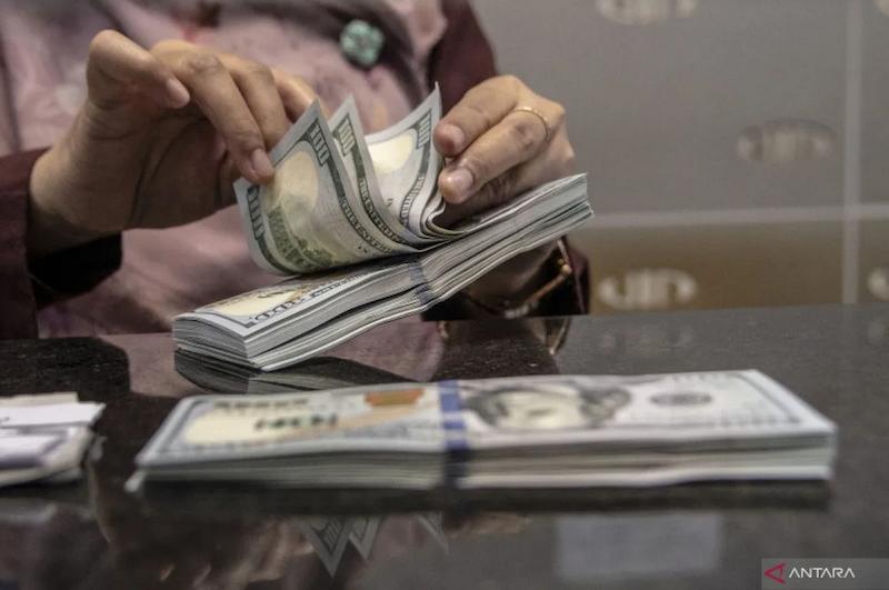  Rupiah Melemah ke Rp17.382 per Dolar AS, Konflik AS-Iran Picu Tekanan Pasar Global