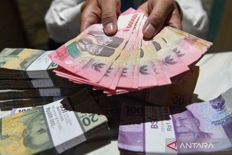  Rupiah Melemah Tipis, Namun Berpotensi Menguat Terhadap Dolar AS
