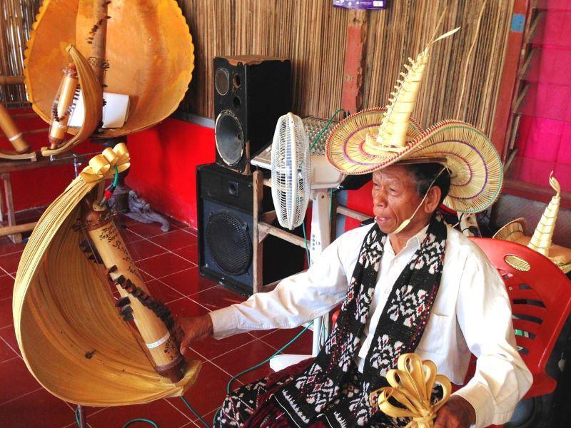  Inilah Alat Musik Tradisional Sasando yang Sangat Unik Asal Rote NTT