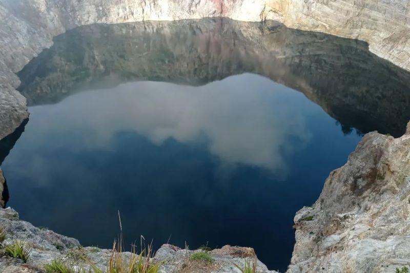  PVMBG Umumkan Gunung Kelimutu di Ende, Flores Kini Berstatus Waspada