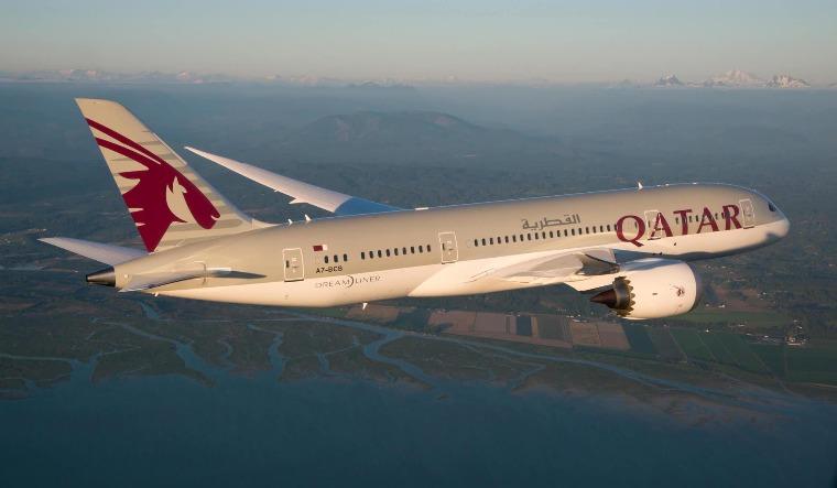  Qatar Airways Alami Turbulensi, 12 Orang Terluka