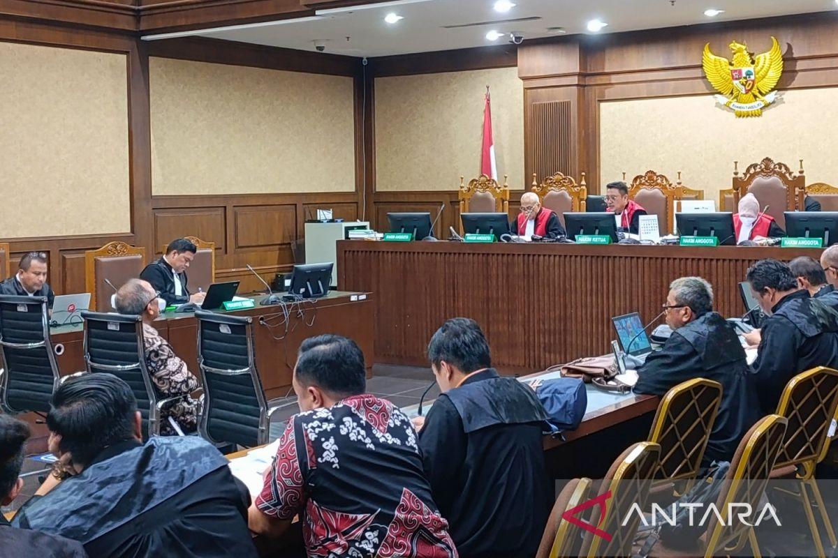 Saksi Mahkota Sebut Ada Arahan dari SYL untuk Serahkan Uang Sebesar Rp800 Juta ke Firli Bahuri