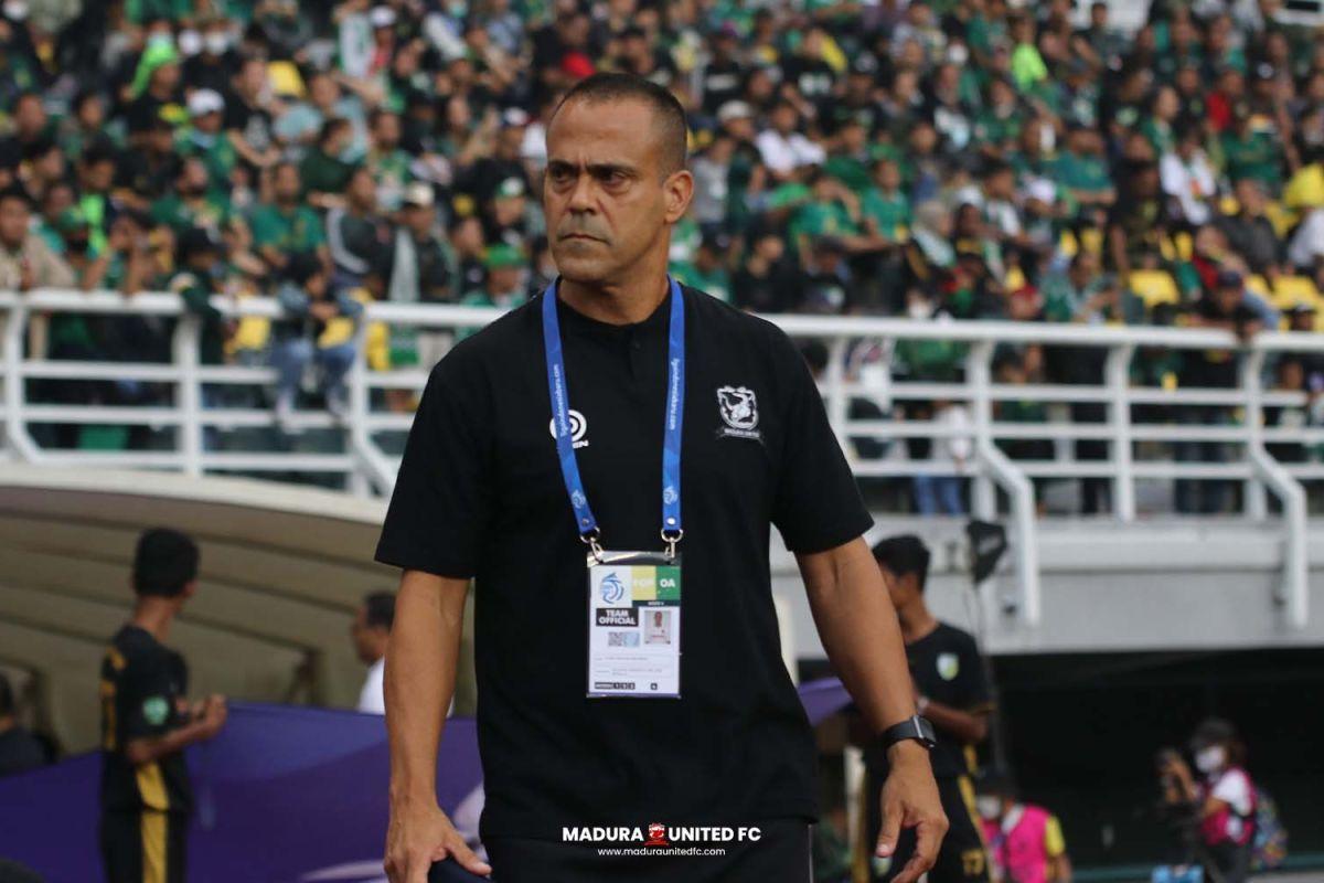  Persita Tangerang Tunjuk Fabio Lefundes sebagai Pelatih Anyar