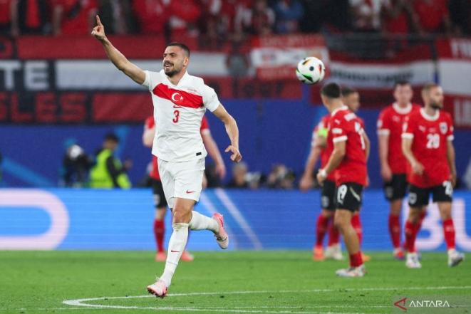 UEFA Jatuhkan Sanksi Dua Larangan Bermain pada Bek TUrki Merih Demiral