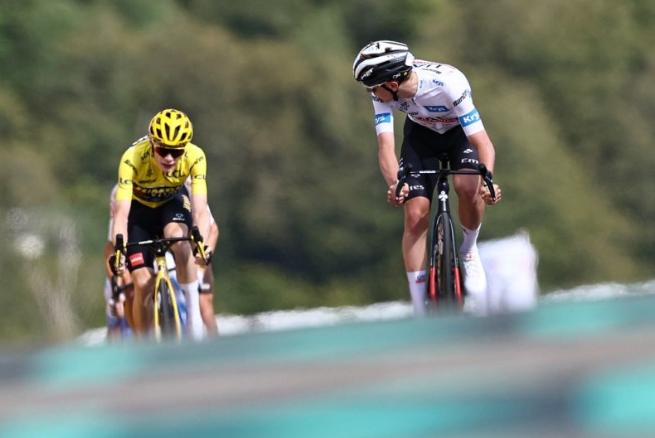  Vingegaard Taklukan Pogacar di Etape 11 Tour de France 2024
