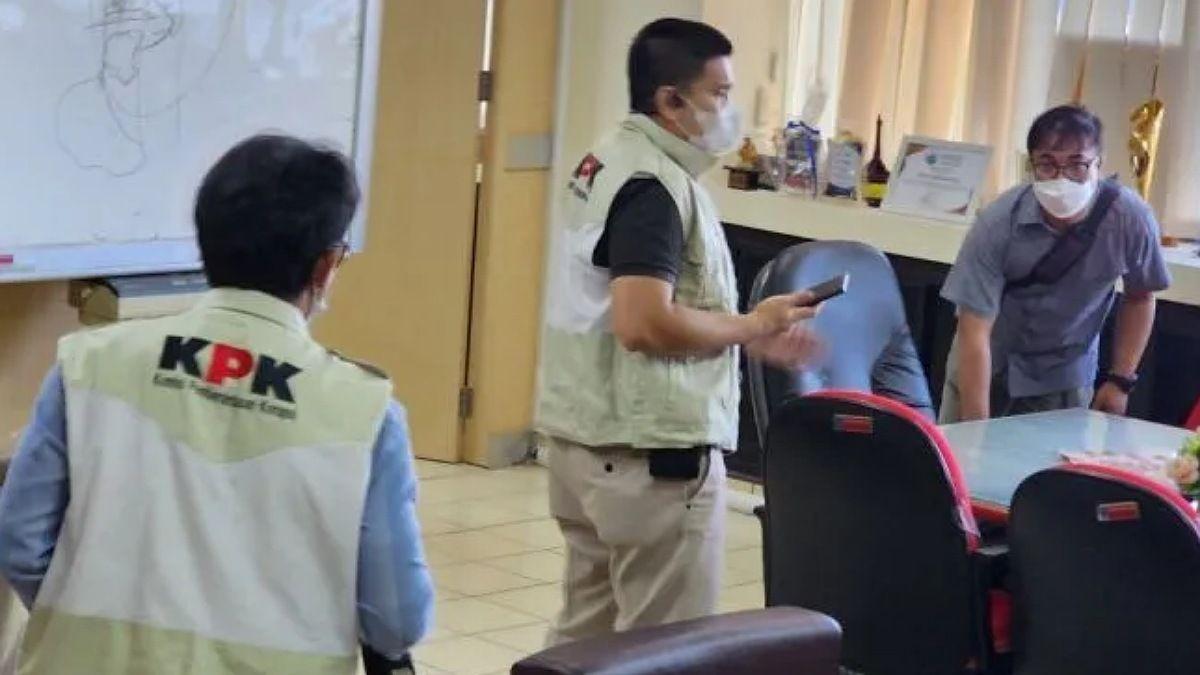  KPK Periksa Sejumlah Kepala Badan dan Dinas Pemkot Semarang