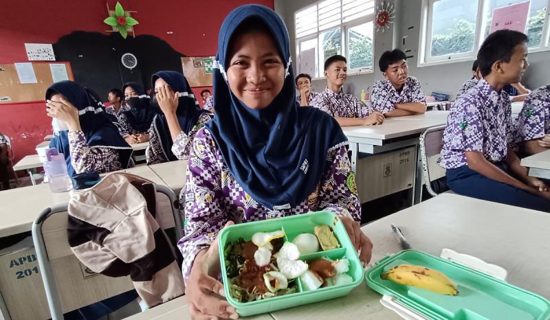  Menko PMK Sebut Anggaran Rp7.500 Per Porsi Makanan Bergizi Gratis Cukup