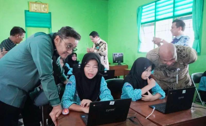  Pj. Heru Budi Segera Rekomendasikan 4000 Guru Honorer Dapat Dapodik