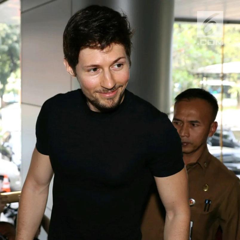  CEO Telegram Pavel Durov Tinggalkan Pengadilan Paris Setelah Bebas Penahanan