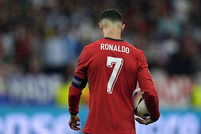  Ronaldo Bantah Rumor Dirinya akan Pensiun