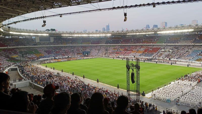  Selama Misa Suci Digelar, Rumput Stadion Utama Gelora Bung Karno Tak Terinjak-injak