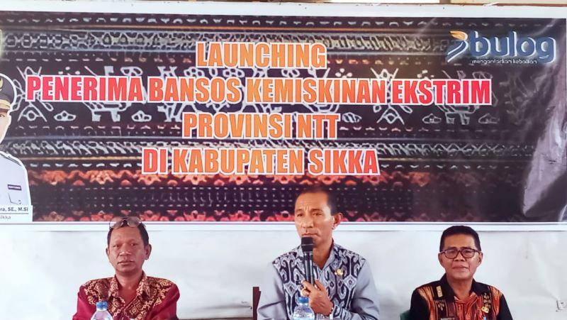  Launching Bansos Kemiskinan Ekstrem, Pj. Bupati Serahkan 25 Karung Beras untuk Warga Kangae