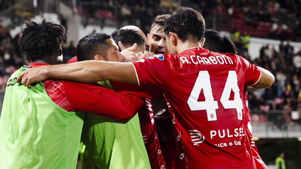  Monza Petik Kemenangan Pertama, Hancurkan Verona 3-0