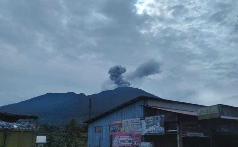  PVMBG Laporkan Gas Beracun di Gunung Marapi Terdeteksi Rendah