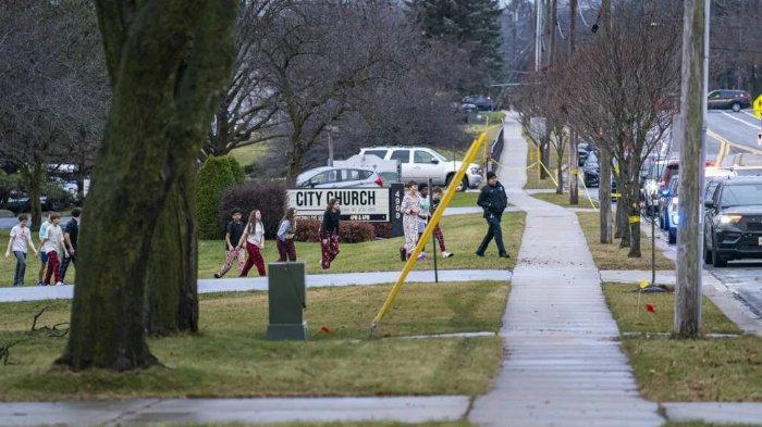  Tiga Tewas Termasuk Tersangka, Enam Terluka dalam Insiden Penembakan di Sekolah Wisconsin