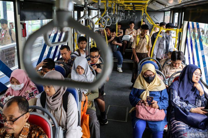 DPRD DKI Tolak Wacana Kenaikan Tarif TransJakarta