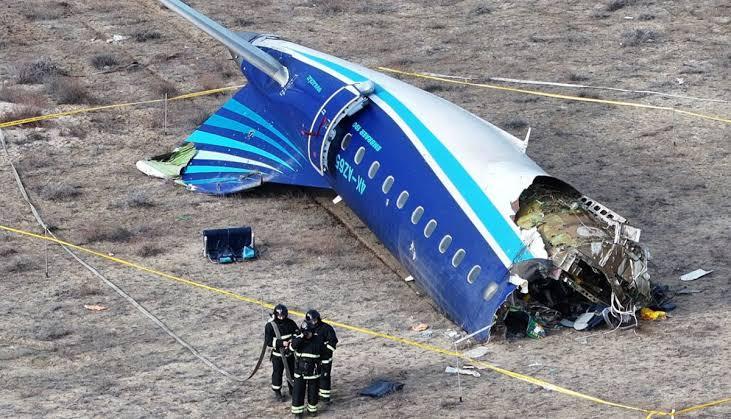  Tembakan Darat Rusia Disebut Jadi Penyebab Jatuhnya  Azerbaijan Airlines 