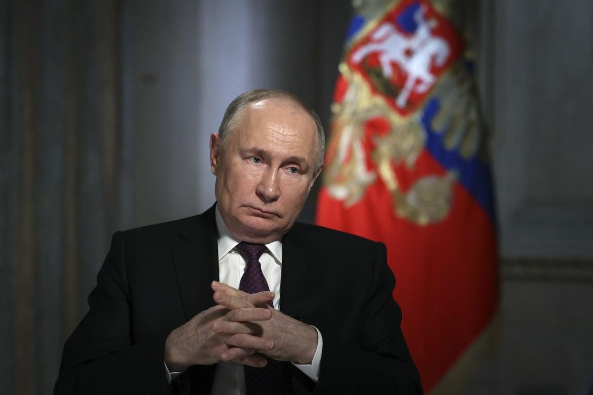  Putin Minta Maaf atas Kecelakaan Azerbajian Airlines, Namun tidak Akui Kemungkinan Moskow Bertanggung Jawab