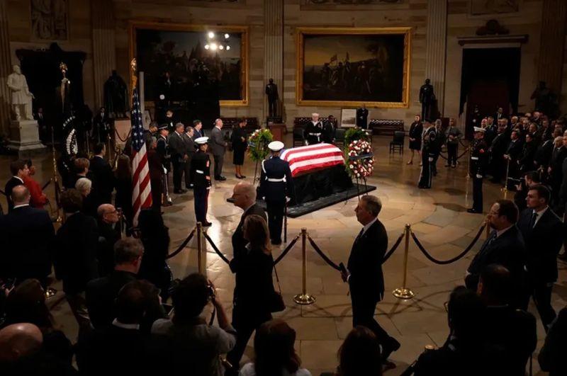  Peti Jenazah Mantan Presiden AS Jimmy Carter tiba di US Capitol