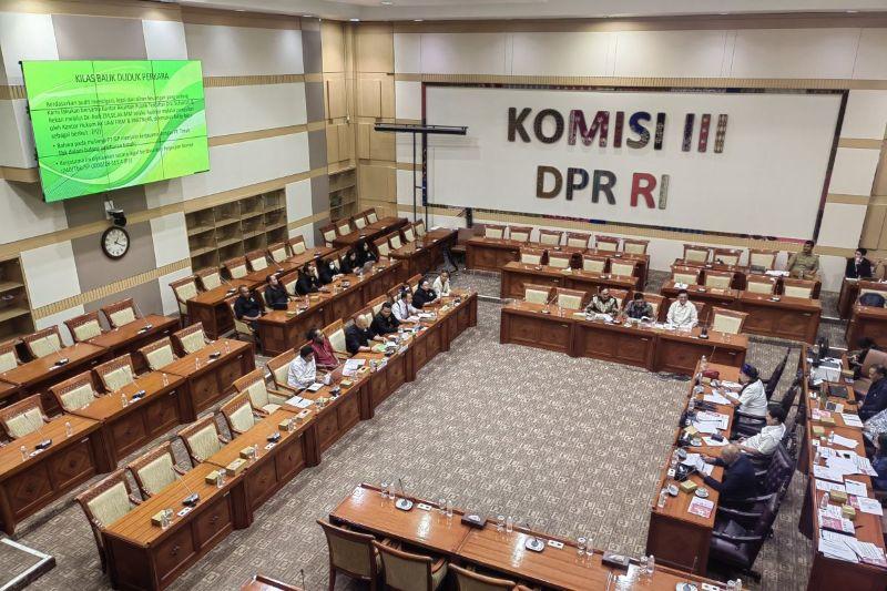  Komisi III Undang Jampidsus Dalami Hitung Kerugian Kasus Timah Rp271 T