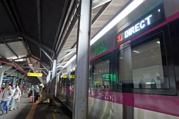  Menhub Sebut Kereta tanpa Transit Dapat Respons Positif dari Masyarakat