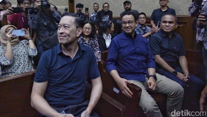  Anies Baswedan Hadiri Sidang Perdana Kasus Tom Lembong