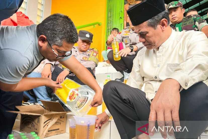  Usai Kurangi Takaran, Mentan Minta Tiga Perusahaan Minyakita Disegel 