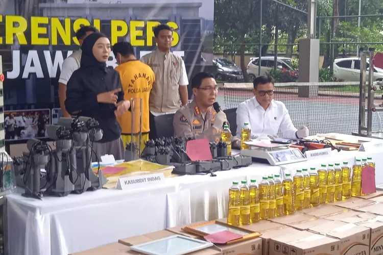  Polisi Ungkap Tempat Produksi Minyakita Palsu di Bogor