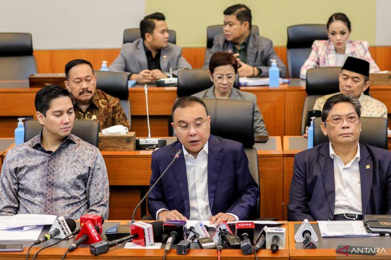  RUU TNI Antara Lain Atur Usia Pensiun Pejabat Bintang Empat hingga 65 Tahun