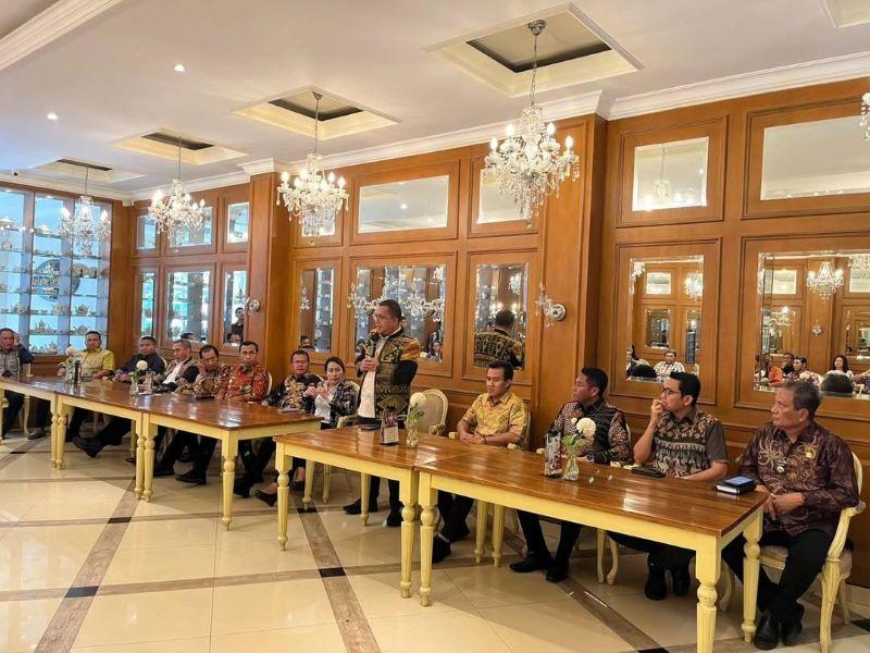  Gubernur Melki dan Kepala Daerah se-NTT Duduk Bersama Wartawan Jakarta Asal NTT, Bangun Sinergi dan Promosi Daerah
