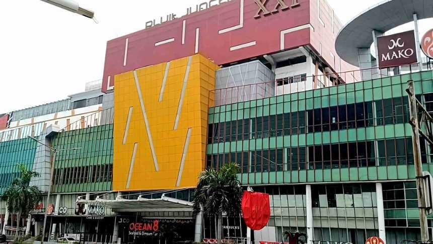  Mall Pluit Tutup? Ternyata Bakal Jadi Pusat Mobil Listrik Keren di Jakarta!