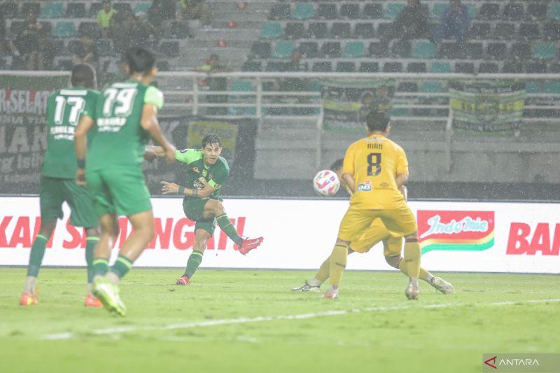  Persebaya Ditahan Imbang 1-1 oleh Semen Padang