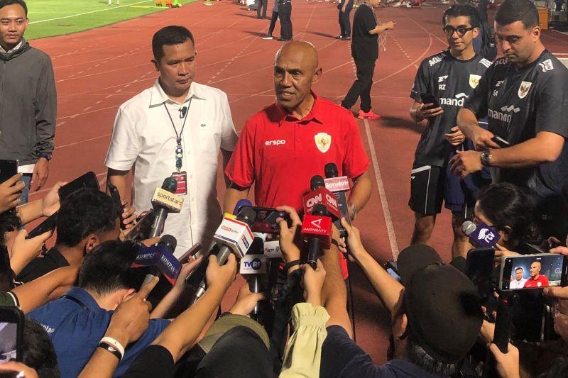  Simon Tahamata Beberkan Kriteria Pemain Ideal untuk Timnas Indonesia