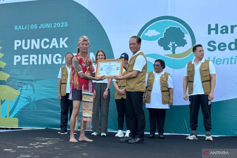  12 Pahlawan Lingkungan Terima Kalpataru Lestari 2025 di Bali, Siapa Saja? 
