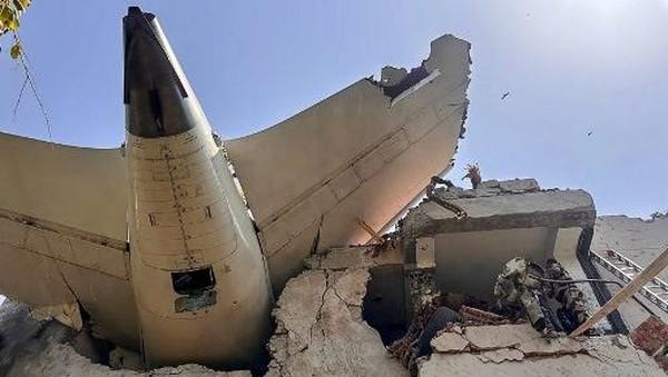  Tragedi Air India 171, Pilot Kirim Sinyal Mayday Sebelum Jatuh, 274 Tewas