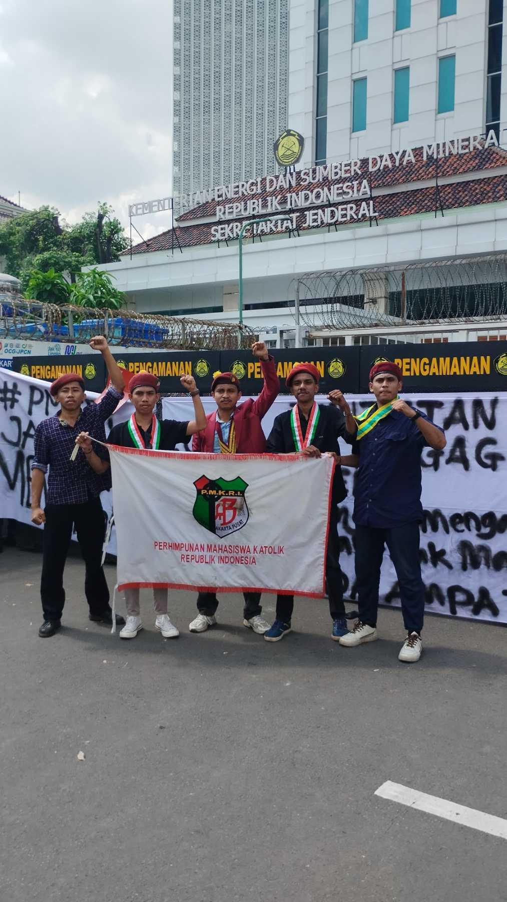  Desak Pencopotan Menteri Bahlil, PMKRI Jakarta Pusat Gelar Aksi Bela Lingkungan Raja Ampat