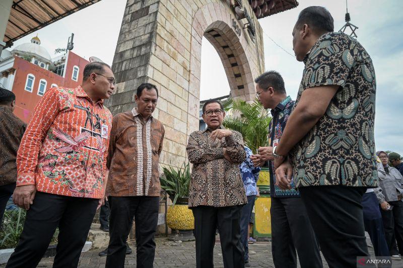  Pramono: DKI Jakarta akan Buka Trayek Transjakarta Menuju Pasar Baru