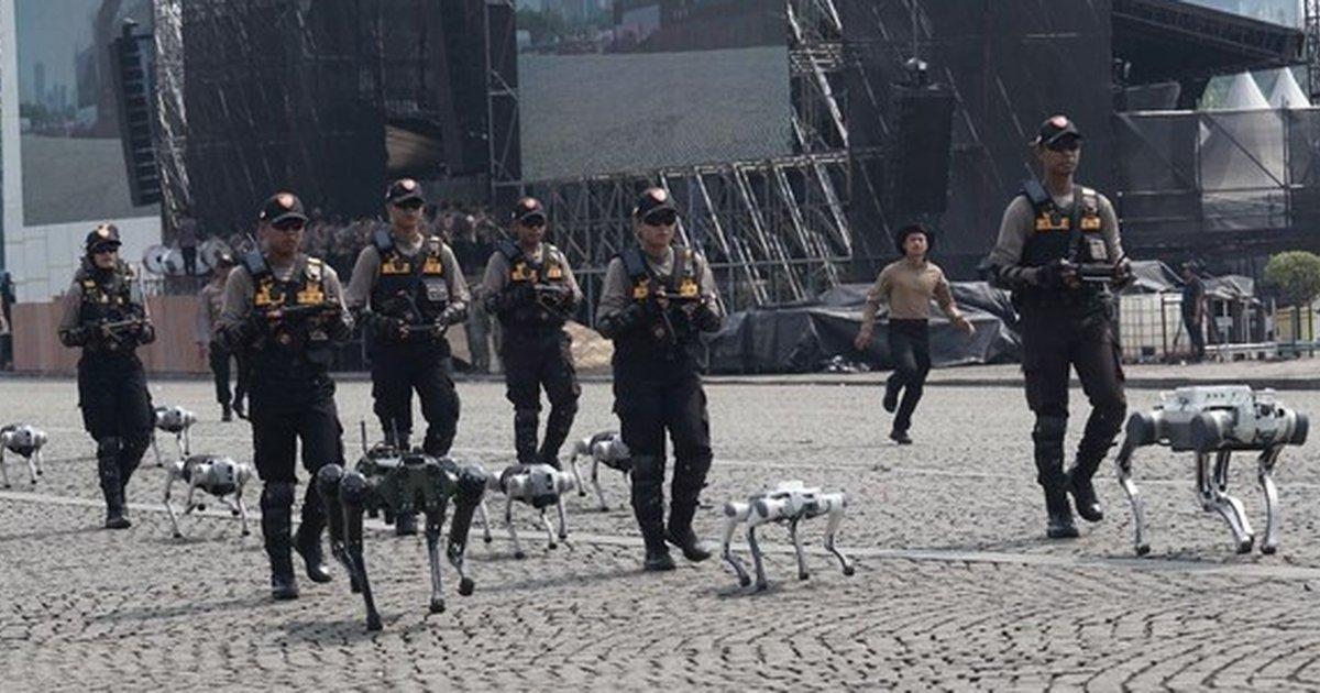  Polri Tampilkan Robot K9 Canggih yang Bisa Deteksi Ancaman Bahan Peledak dan Radioaktif 