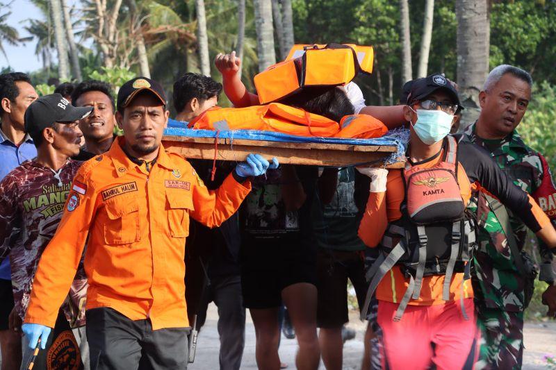  TNI Kerahkan 80 Prajurit Bantu Pencarian Korban KMP Tunu Pratama Jaya di Selat Bali