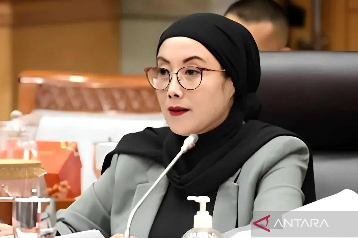  Ribuan Penerima Bansos Gagal Cairkan Dana, DPR Soroti Masalah Data dan Dugaan Pembiaran