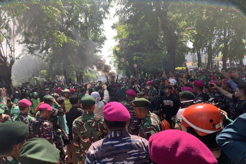  TNI AL Turun Tangan Redam Massa Demo di Mako Brimob Kwitang