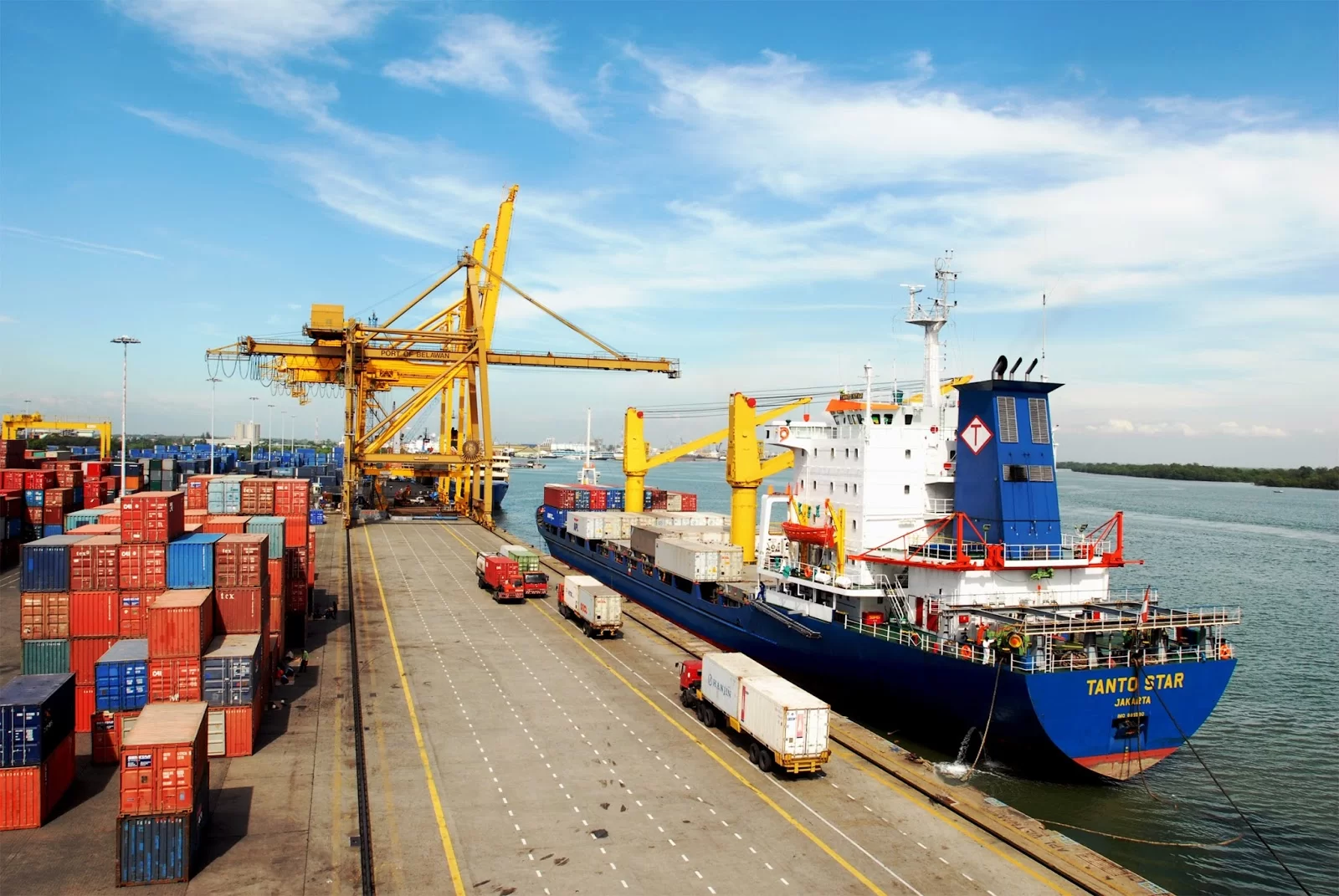  Neraca Perdagangan Indonesia Juli 2025 Surplus USD 4,17 Miliar
